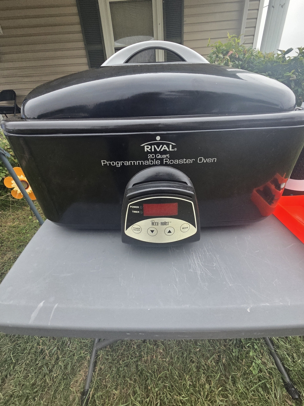 Rival 20-Quart Programmable Roaster Oven - Black